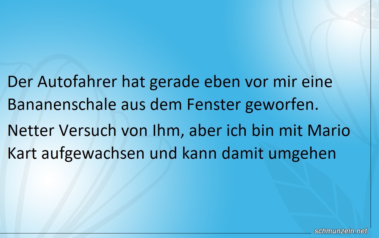 Autofahrer wirft Bananenscheibe aus dem Fenster Bananenschale