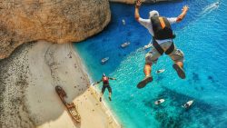 10 spektakuläre Basejumps 10 spektakulaere basejumps