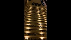 500 high school studenten singen