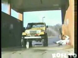 Angriff der Sprühpistole an der Tankstelle angriff der spruehpistole an der