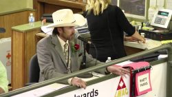 auktionen mit musik unterlegt ra