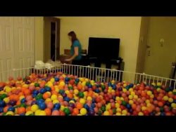 Bällebad im eigenen Wohnzimmer baellebad im eigenen wohnzimmer