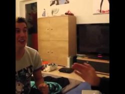 Beim Singen in die Hände klatschen beim singen in die haende klatsc