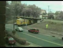 bruecke killt immer wieder lkws