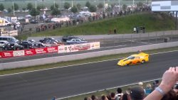 Da sind 10.000 PS im Auto da sind 10 000 ps im auto