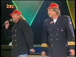 Da steht ein Pferd auf dem Flur da steht ein pferd auf dem flur