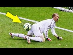 Die dümmste & Lustige Eigentore der Welt die duemmste lustige eigentore d