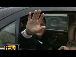 Elton nervt Promis elton nervt promis