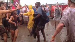 erwachsene menschen und der schl