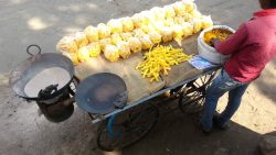 essen an der strasse in indien k