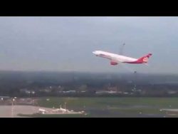 flugzeug dreht eine ehrenrunde u