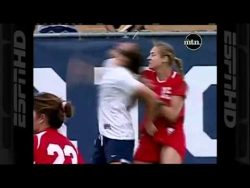 Frauen Fußball ist ganz schön brutal frauen fussball ist ganz schoen