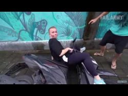 gebt dieser frau keinen roller i