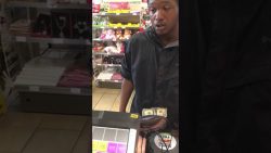 Geldschein oder doch eine Kreditkarte geldschein oder doch eine kredit