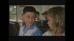 kann es sein das du dumm bist od