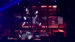 kind darf mit logic auf der bueh