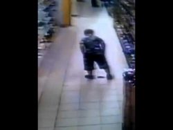 kleines kind muss mal gross