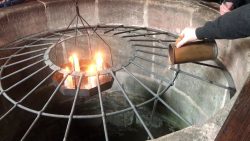 kommt das wasser unten im brunne