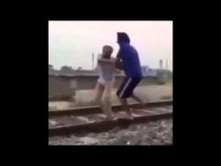 kommt nun ein zug oder was ander