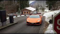 Lamborghini Limbo unter der Schranke lamborghini limbo unter der schr