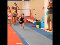 Mädchen du musst hüpfen maedchen du musst huepfen