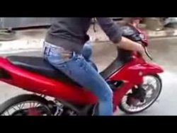 motorrad fail voll gegen den anh