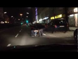 Nicht auf die Radfahrer geachtet und Tür aufgemacht nicht auf die radfahrer geachtet