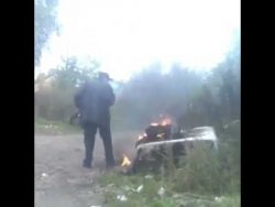 nie ins feuer furzen