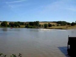 panzer faehrt mit karacho ins wa