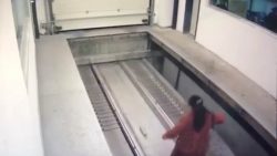 smombie in automatischer parkgar