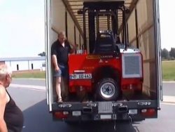 so verraeumt man einen gabelstap