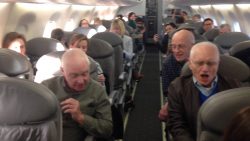 spontaner gesang im flugzeug