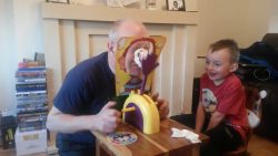 tortenwurfspiel der neue partyhi