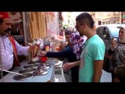 Türkisch Eisverkäufer Verarscht Japanischen Touristen tuerkisch eisverkaeufer verarsch