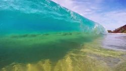 Und die Monsterwelle kommt und die monsterwelle kommt