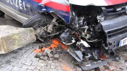Unfall mit Polizeiwagen unfall mit polizeiwagen
