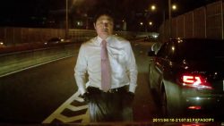 was will dieser autofahrer mit d