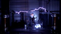 weihnachtsmusik mit einer tesla