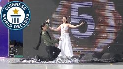 weltrekordversuch im kleiderwech