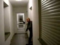 wenn der nachbar am ausrasten is