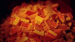 wie werden lego steine hergestel