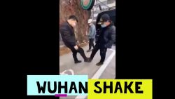 wuhan shake wie begruesst man si