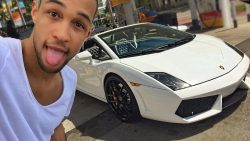 Zwei Prolls mit fetten Autos zwei prolls mit fetten autos