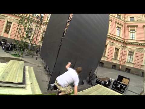 Wenn man die LED - Wand zerstört led kaputt